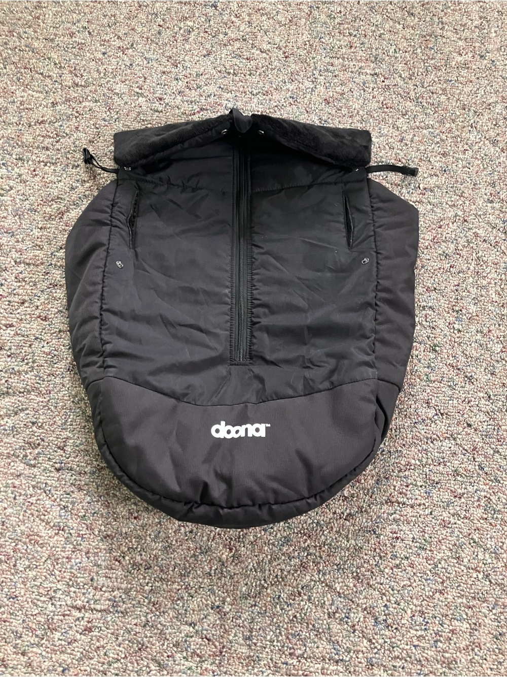 Doona Black Infant Footmuff - Cozy Stroller Bunting